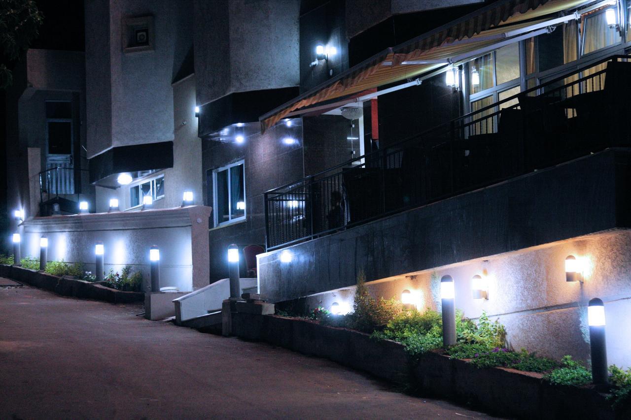Manrashiwa Hotel Addis Abeba Buitenkant foto