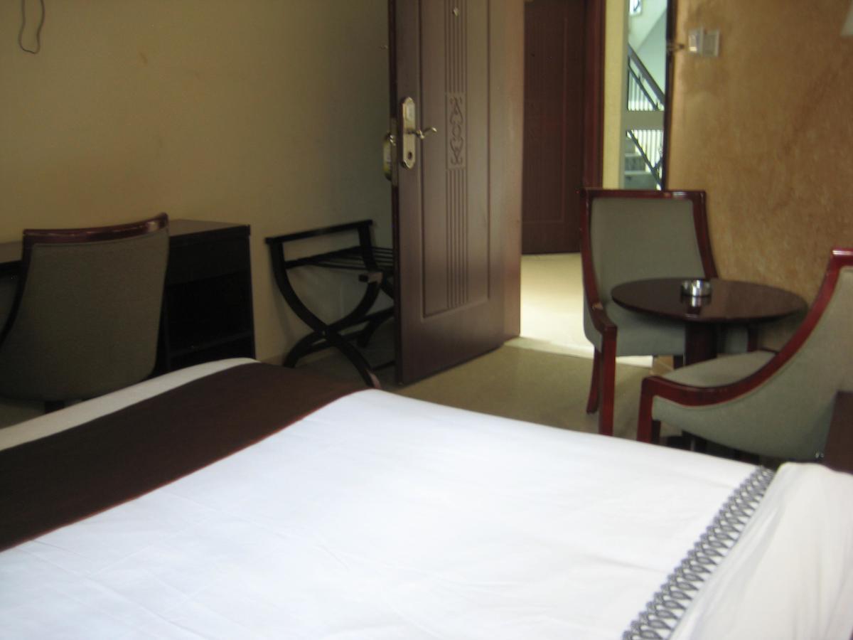 Manrashiwa Hotel Addis Abeba Buitenkant foto